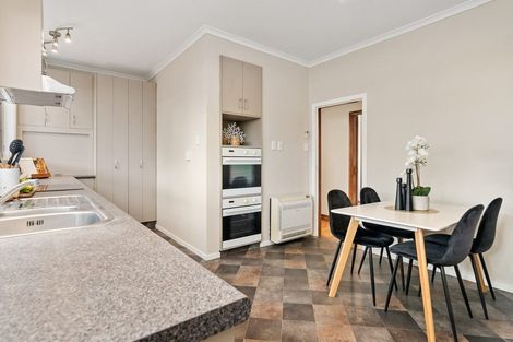 Photo of property in 17 Grosvenor Street, Cambridge, 3434