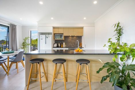 Photo of property in 5 St Julia Court, Helensville, 0800