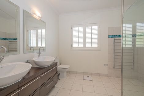 Photo of property in 2 Elderberry Crescent, Wanaka, 9305