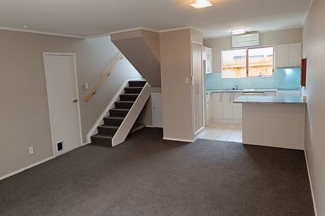 Photo of property in 2/772 Beach Road, Browns Bay, Auckland, 0630