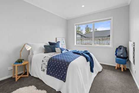 Photo of property in 60 Feist Street, Carterton, 5713
