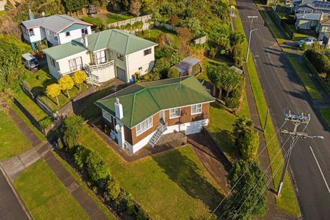 Photo of property in 2 Whakawhiti Street, Marfell, New Plymouth, 4310
