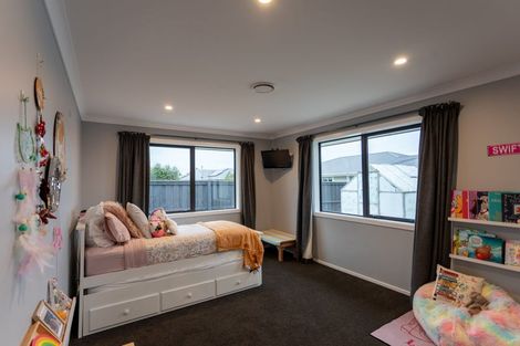 Photo of property in 30 Courage Road, Amberley, 7410