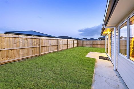 Photo of property in 7 Rere Close, Takanini, 2112
