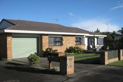 Photo of property in 3/18 Milton Road, Orewa, 0931