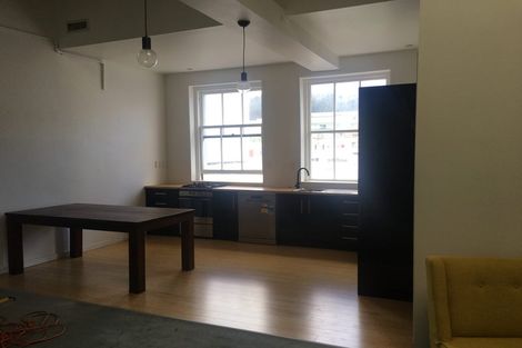 Photo of property in 2u2 King Street, Mount Cook, Wellington, 6021