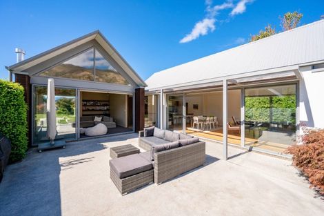 Photo of property in 125 Meadowstone Drive, Wanaka, 9305