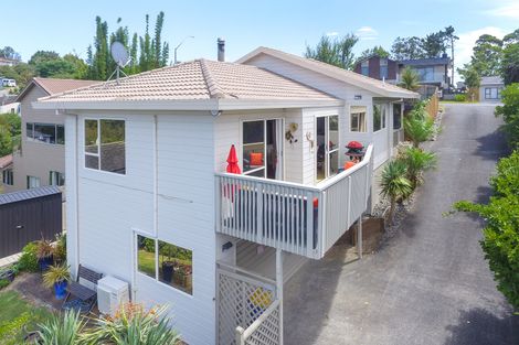 Photo of property in 272 Glamorgan Drive, Northcross, Auckland, 0630