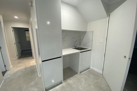 Photo of property in 23 Mcwhirters Farm Lane, Massey, Auckland, 0614