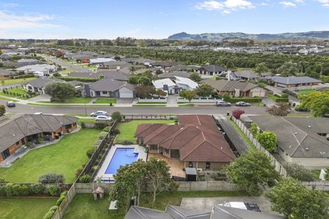 Photo of property in 28 Madison Street, Cambridge, 3434