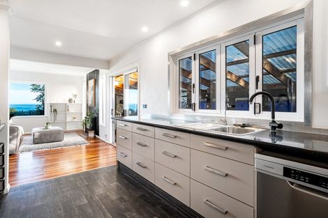 Photo of property in 142 Severn Street, Island Bay, Wellington, 6023