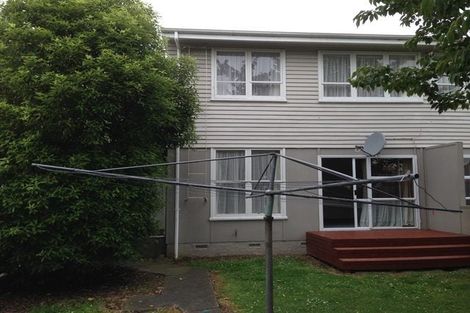 Photo of property in 28 Farnham Avenue, Highbury, Palmerston North, 4412