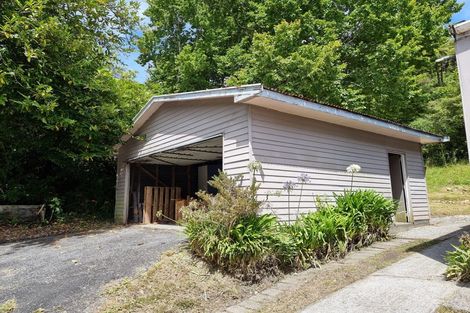 Photo of property in 16 Moss Street, Greymouth, 7805