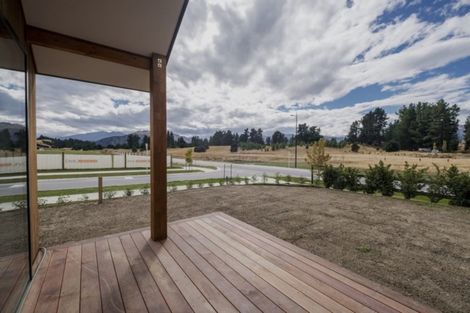 Photo of property in 48 Mount Creighton Crescent, Wanaka, 9305