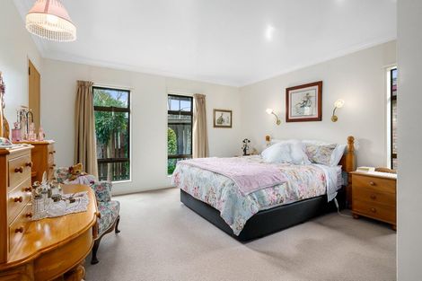 Photo of property in 164a Victoria Street, Cambridge, 3434