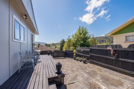 Photo of property in 12 Kopara Grove, Stokes Valley, Lower Hutt, 5019