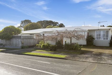 Photo of property in 6 Omata Road, Westown, New Plymouth, 4310