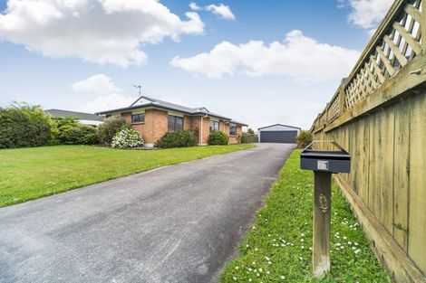 Photo of property in 71 Rhodes Drive, Kelvin Grove, Palmerston North, 4414