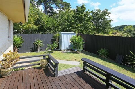 Photo of property in 2/201 Henderson Valley Road, Henderson, Auckland, 0612