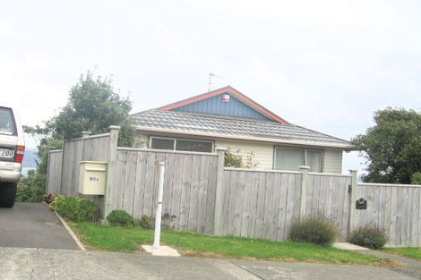 Photo of property in 90 Dowse Drive, Maungaraki, Lower Hutt, 5010