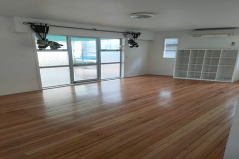 Photo of property in 165 Don Buck Road, Massey, Auckland, 0614