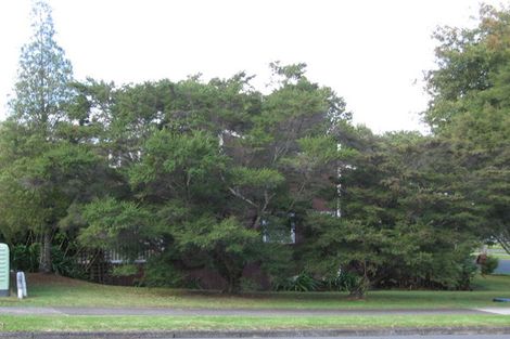 Photo of property in 2/106 Prince Regent Drive, Half Moon Bay, Auckland, 2012