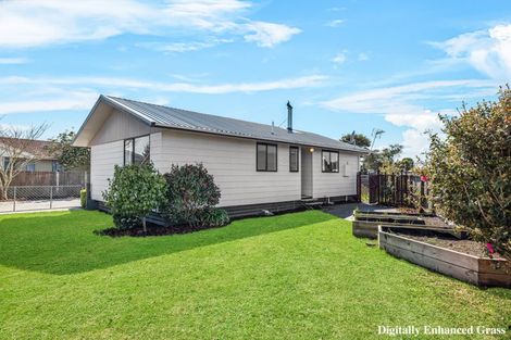 Photo of property in 34 Medina Crescent, Parklands, Christchurch, 8083