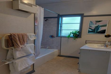 Photo of property in 5 Hood Avenue, Heretaunga, Upper Hutt, 5018