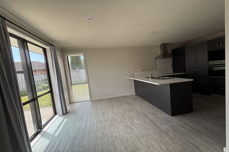 Photo of property in 22 Te Manatu Drive, Huntington, Hamilton, 3210