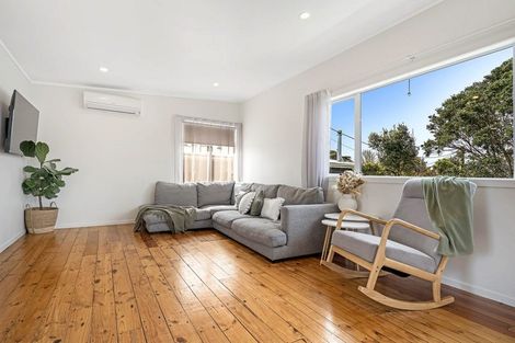 Photo of property in 8 James Mcleod Road, Shelly Beach, Helensville, 0874