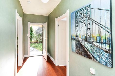 Photo of property in 92 Naylor Street, Hamilton East, Hamilton, 3216