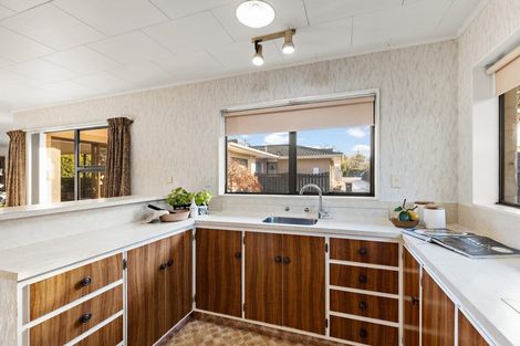 Photo of property in 18a Pahiatua Street, Hokowhitu, Palmerston North, 4410