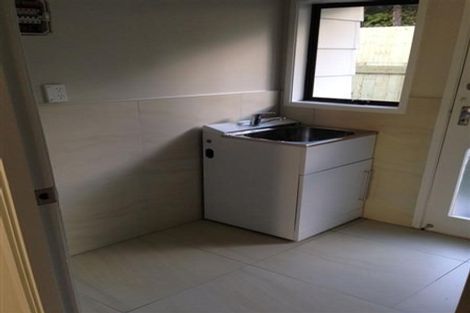 Photo of property in 90 Oaktree Avenue, Browns Bay, Auckland, 0630
