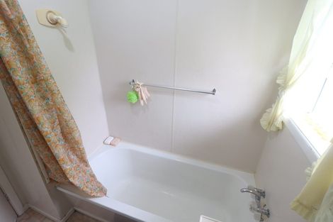 Photo of property in 25 Kaipatiki Road, Glenfield, Auckland, 0629