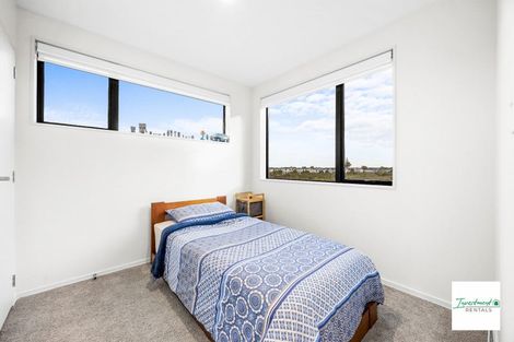 Photo of property in 77 John Gray Street, Papakura, 2110