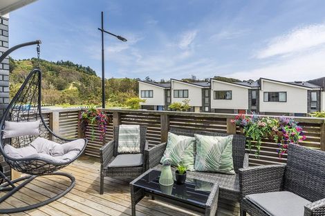 Photo of property in 43 Holystone Road, Whitby, Porirua, 5024
