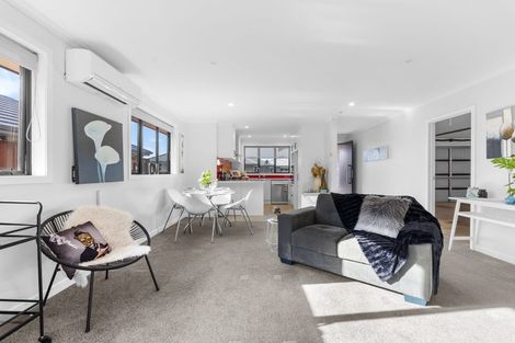 Photo of property in 18 Nukuroa Close, Waitara, 4320