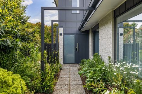 Photo of property in 16 Brackendale Place, Burnside, Christchurch, 8041