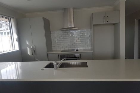 Photo of property in 8 Rainsford Road, Pukekohe, 2120