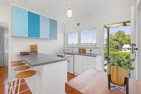 Photo of property in 66a Wainui Road, Raglan, 3225