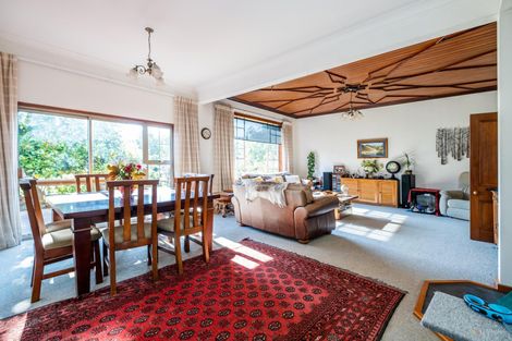 Photo of property in 72 Timaru Road, Waimate, 7924