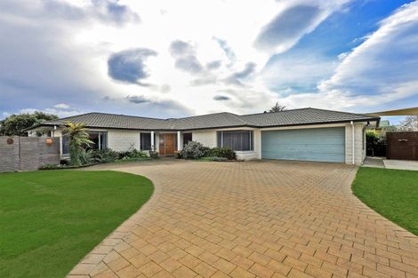 Photo of property in 28 Kensington Drive, Taradale, Napier, 4112