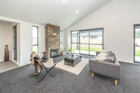 Photo of property in 30 Oldfield Lane, Marton, 4710