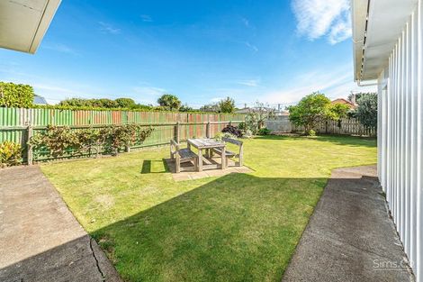 Photo of property in 34 Selwyn Crescent, College Estate, Whanganui, 4500