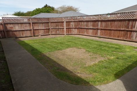 Photo of property in 25 Bevington Street, Avonhead, Christchurch, 8042