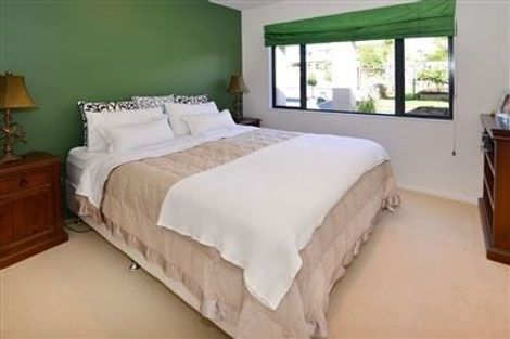 Photo of property in 102 Pacific Parade, Army Bay, Whangaparaoa, 0930