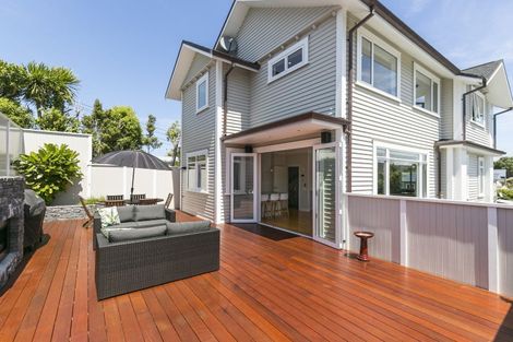 Photo of property in 61a Cashmere Avenue, Khandallah, Wellington, 6035