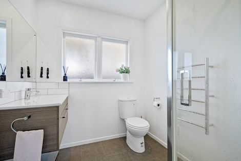 Photo of property in 15a Landscape Road, Pukekohe, 2120