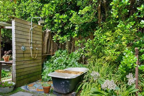 Photo of property in 42 Field Way, Waikanae Beach, Waikanae, 5036