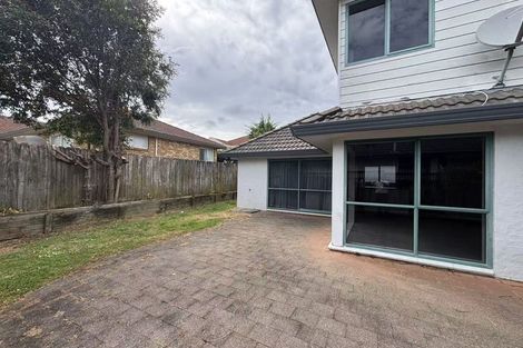 Photo of property in 2/15 Dunn Place, Farm Cove, Auckland, 2010